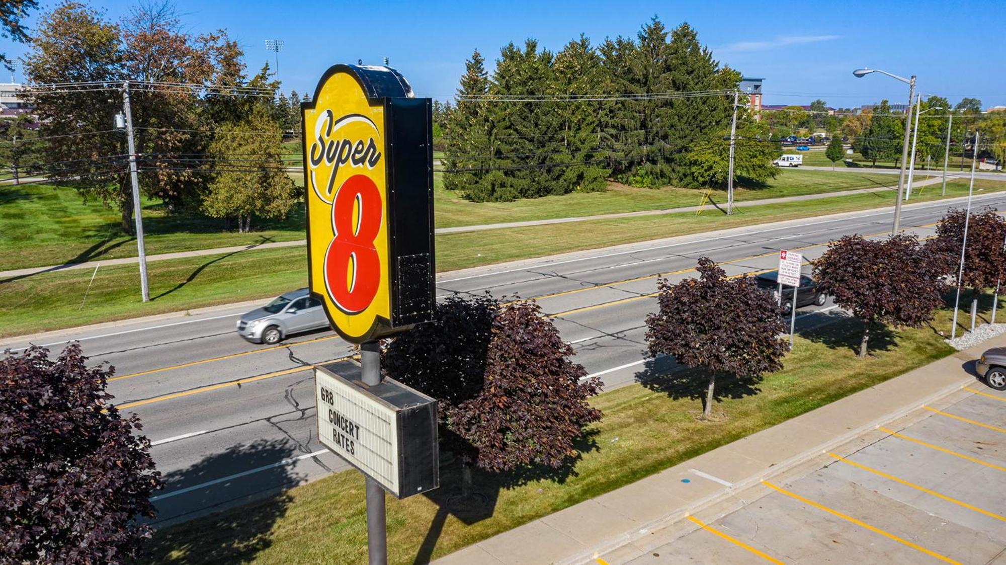 Super 8 By Wyndham Mt. Pleasant Hotel Mount Pleasant Kültér fotó